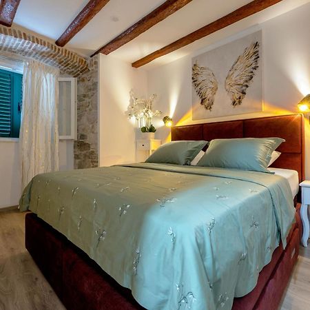 Bernard Deluxe Renovated Peaceful Old Town Gem Split Exterior foto