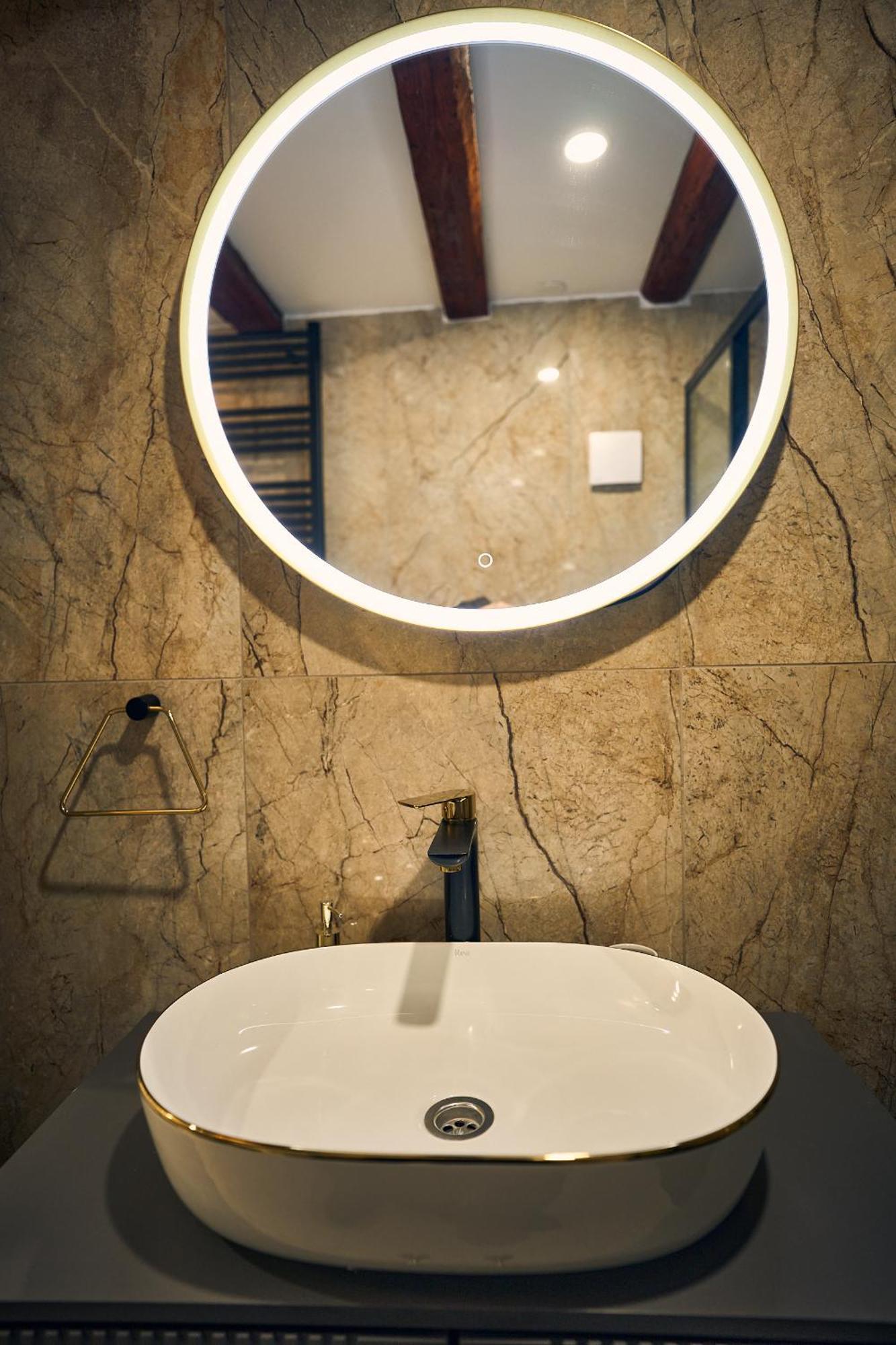Bernard Deluxe Renovated Peaceful Old Town Gem Split Exterior foto
